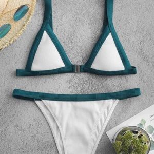 ZAFUL Textured Ribbed Binding Front Closure Bikini